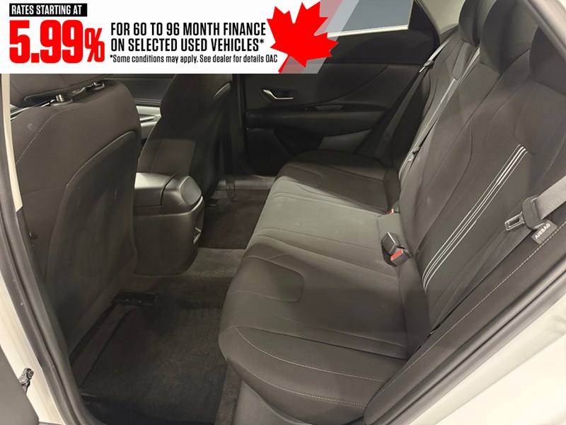 2024 Hyundai Elantra Preferred IVT