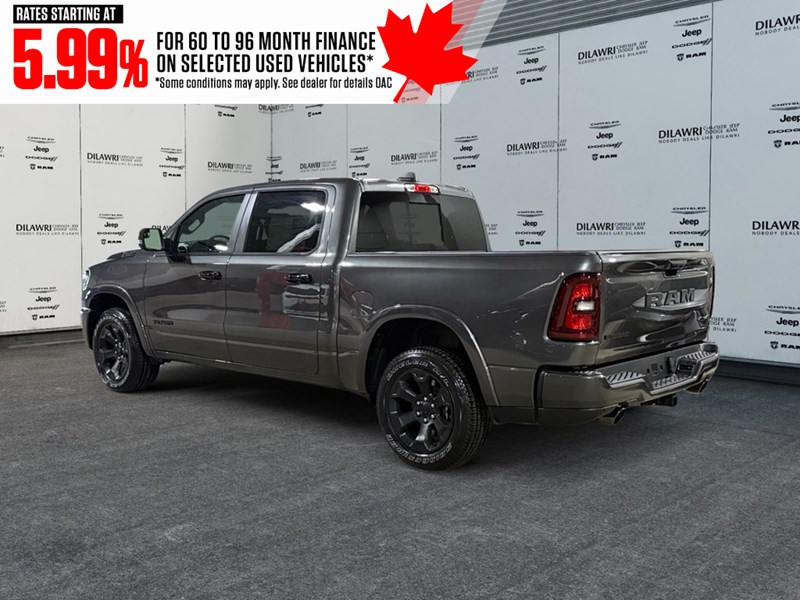 2025 RAM 1500 Big Horn Night Edition 4x4 Crew Cab 5'7" Box