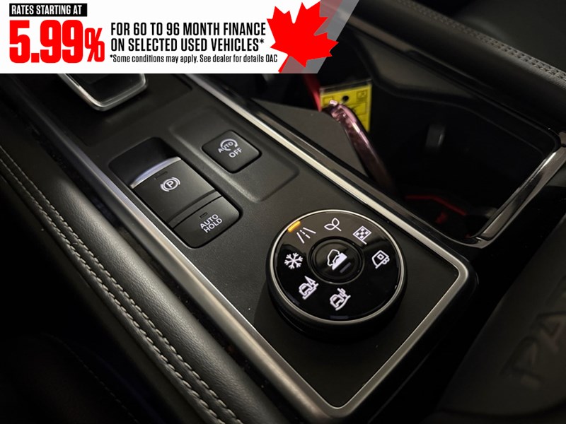 2023 Nissan Pathfinder Platinum 4WD