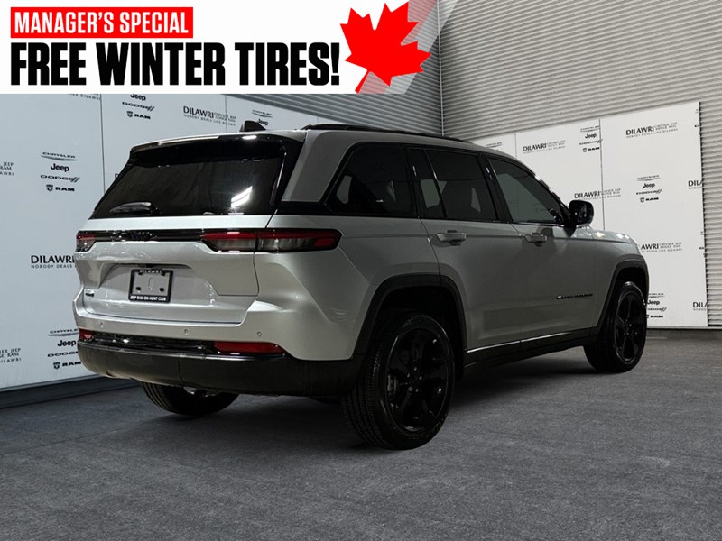 2024 Jeep Grand Cherokee Laredo 4x4