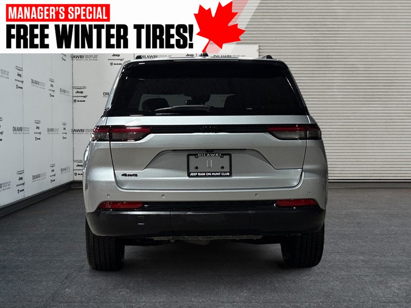 2024 Jeep Grand Cherokee Laredo 4x4