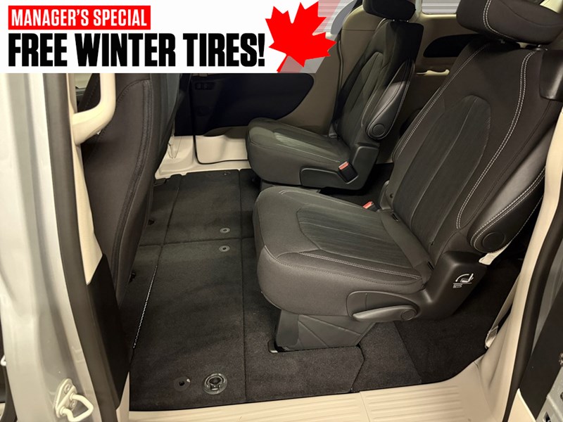 2024 Chrysler Grand Caravan SXT 2WD