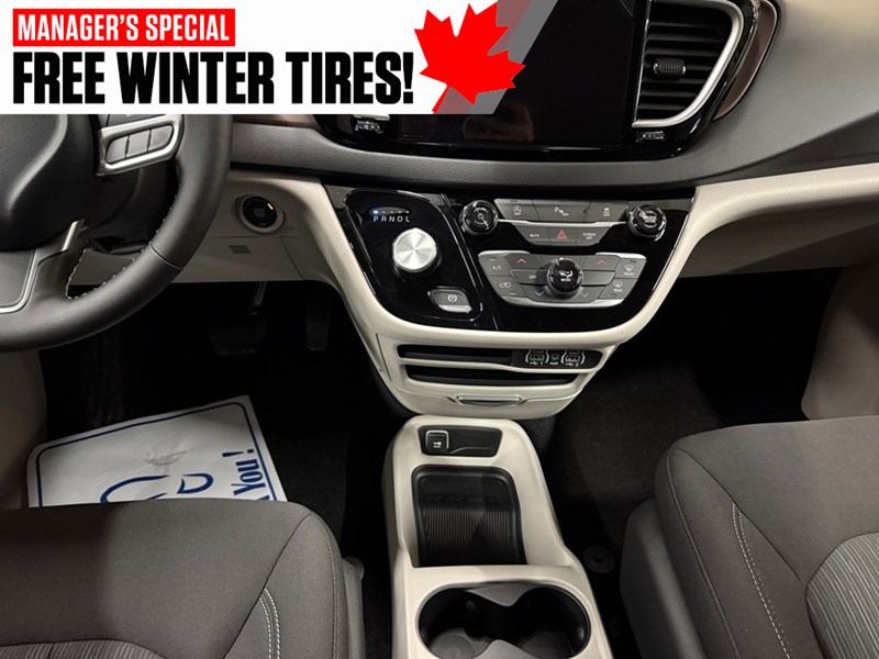 2024 Chrysler Grand Caravan SXT 2WD