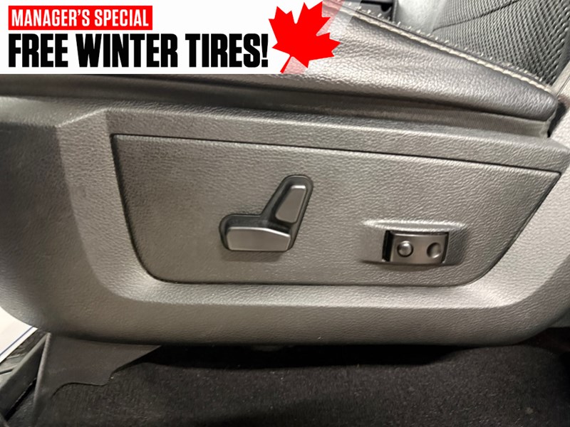 2018 RAM 1500 Sport 4x4 Crew Cab 5'7" Box *Ltd Avail*