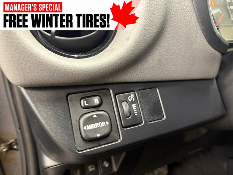 2018 Toyota Yaris 5dr LE Auto