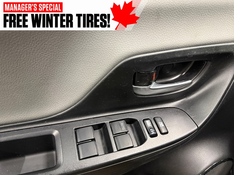 2018 Toyota Yaris 5dr LE Auto