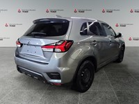 2021 Mitsubishi RVR SE FWD