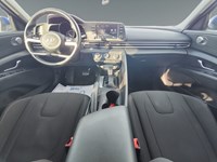2022 Hyundai Elantra Preferred IVT