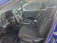 2022 Hyundai Elantra Preferred IVT