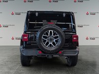 2025 Jeep Wrangler Sahara 4 Door 4x4/LOADED with one touch SKYTOP!