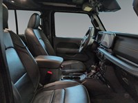 2025 Jeep Wrangler Sahara 4 Door 4x4/LOADED with one touch SKYTOP!