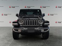 2025 Jeep Wrangler Sahara 4 Door 4x4/LOADED with one touch SKYTOP!