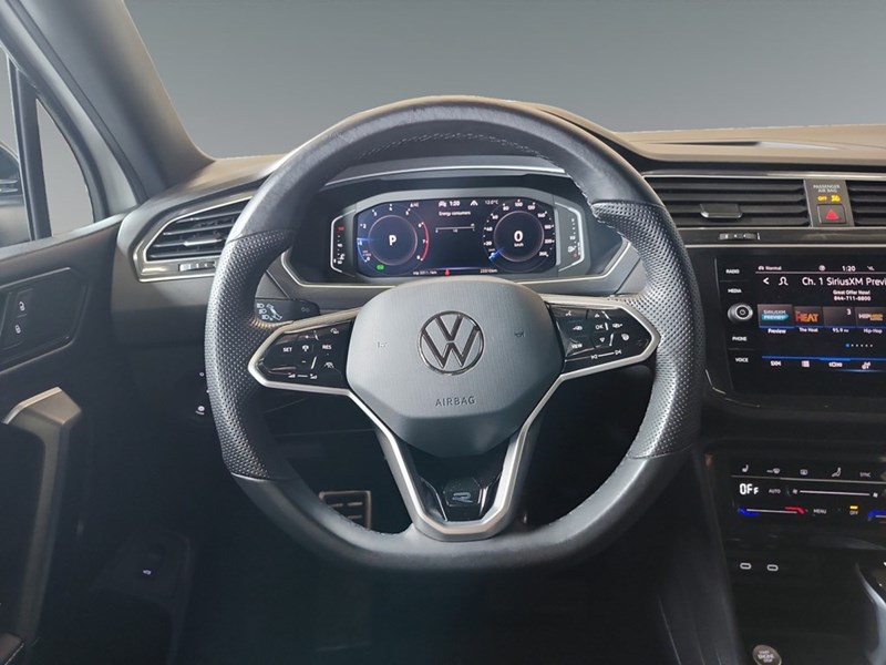 2024 Volkswagen Tiguan Comfortline R-Line Black Edition 4MOTION
