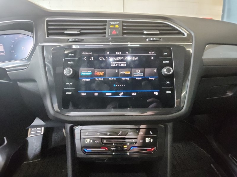 2024 Volkswagen Tiguan Comfortline R-Line Black Edition 4MOTION