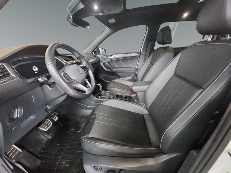 2024 Volkswagen Tiguan Comfortline R-Line Black Edition 4MOTION