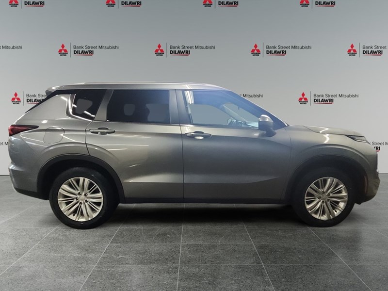 2024 Mitsubishi Outlander SE S-AWC