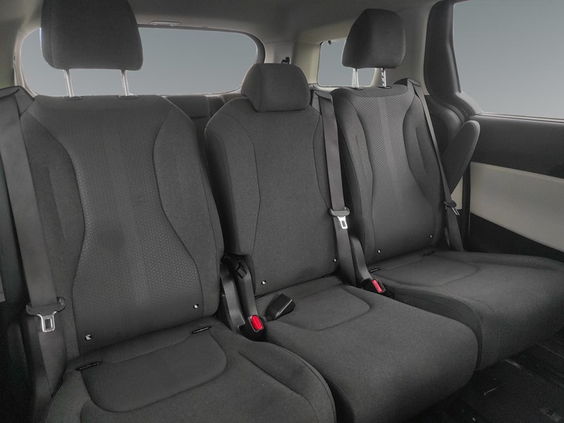 2023 Kia Carnival LX+ FWD