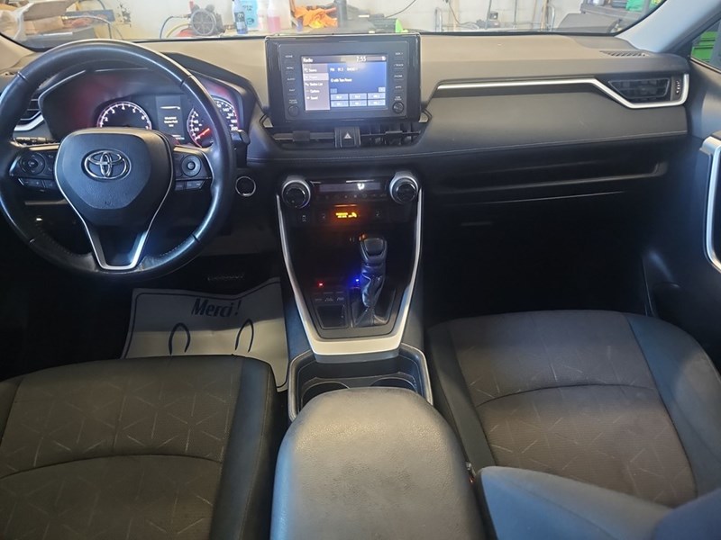 2019 Toyota RAV4 AWD XLE