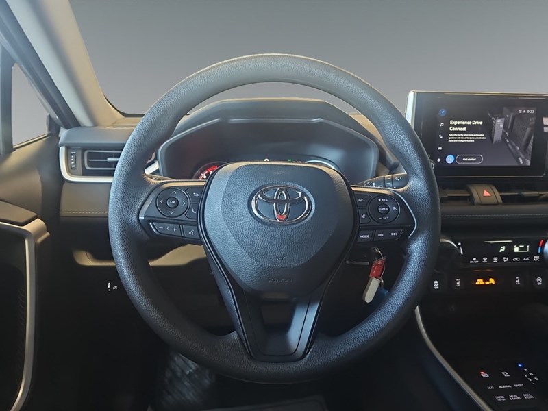 2025 Toyota RAV4 LE AWD