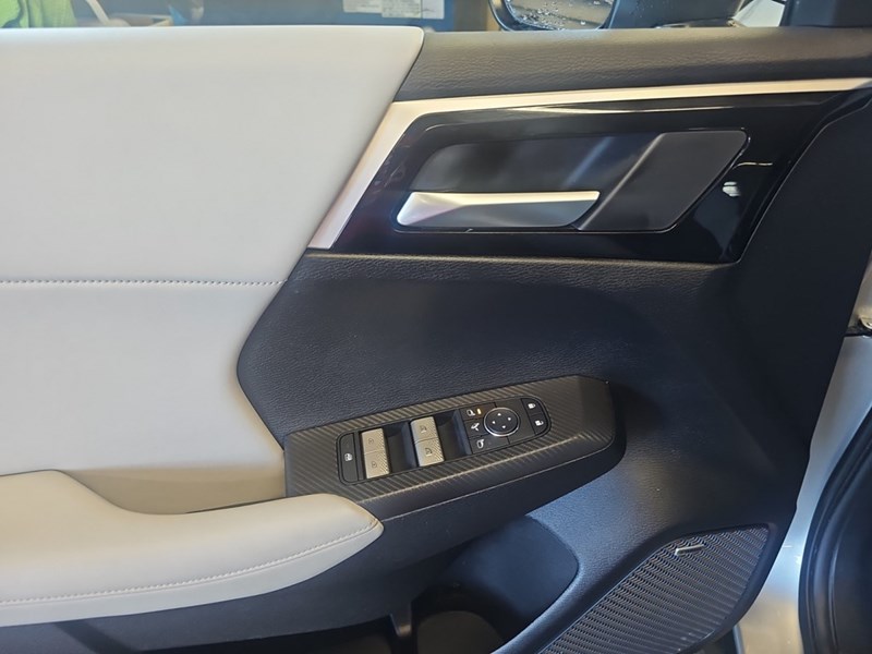 2025 Mitsubishi Outlander LE S-AWC