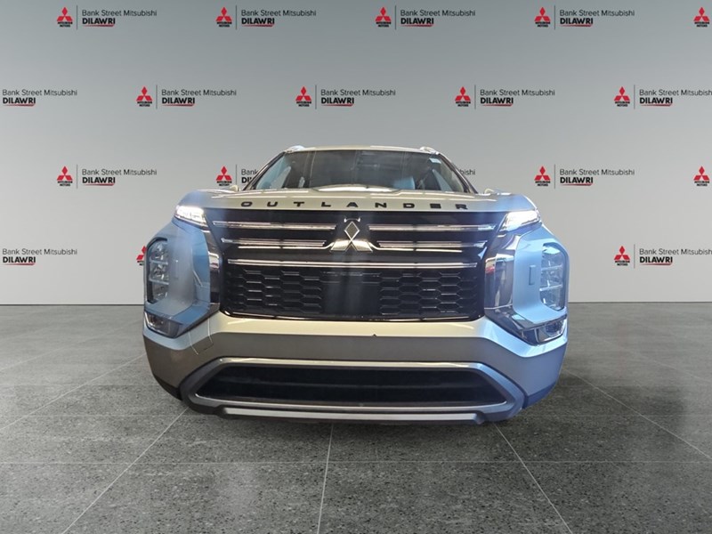 2025 Mitsubishi Outlander LE S-AWC