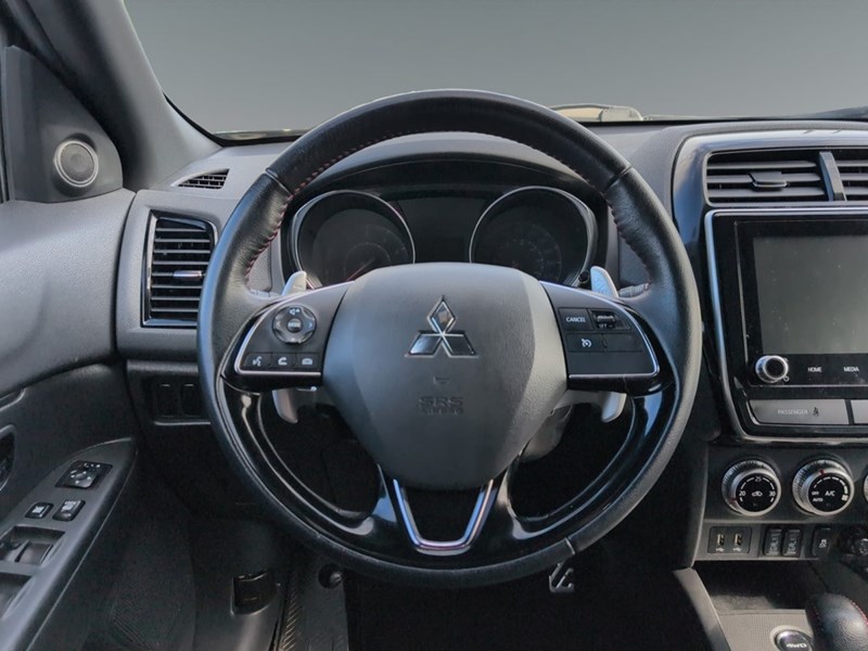 2022 Mitsubishi RVR LE AWC