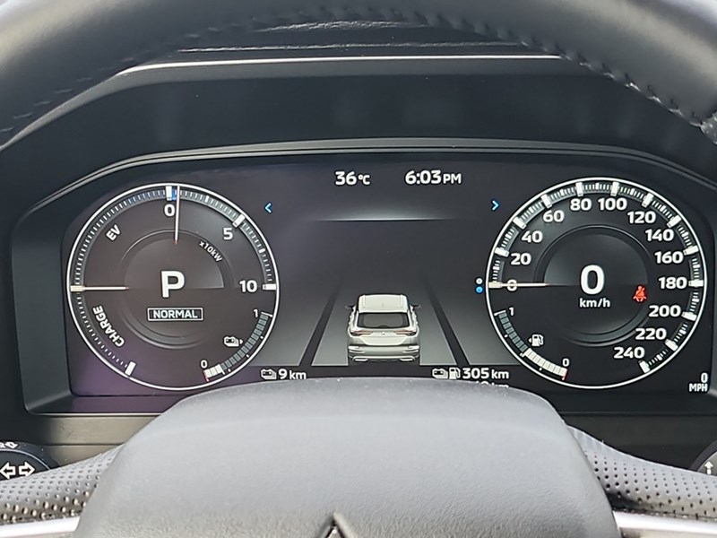 2025 Mitsubishi Outlander Plug-In Hybrid ES S-AWC