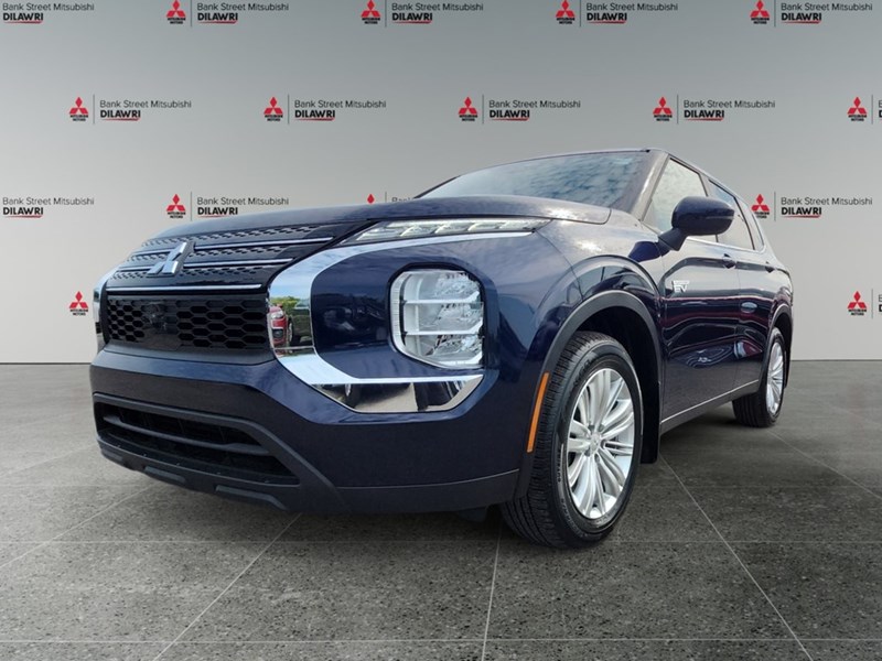 2025 Mitsubishi Outlander Plug-In Hybrid ES S-AWC