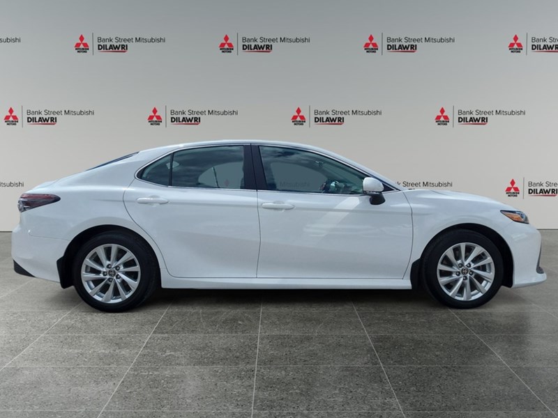 2023 Toyota Camry Hybrid Hybrid LE Auto