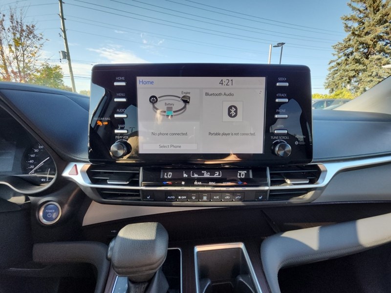 2022 Toyota Sienna LE 8-Passenger FWD