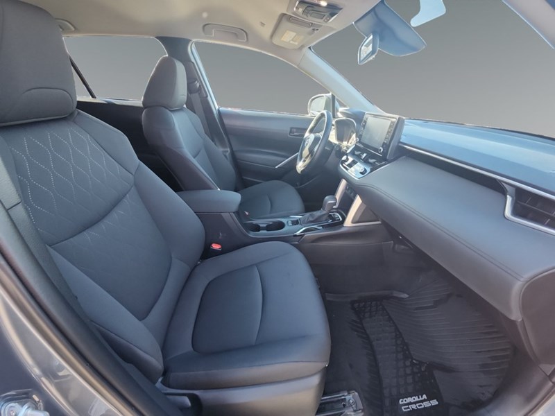 2022 Toyota Corolla Cross LE AWD