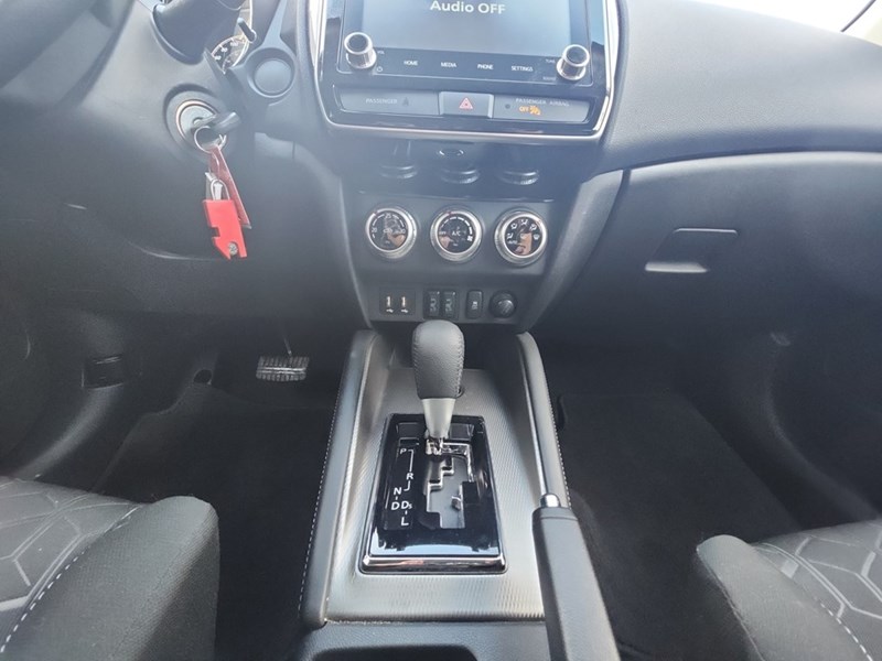 2024 Mitsubishi RVR SE AWC