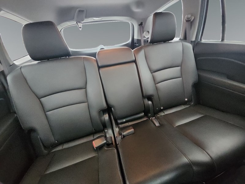 2022 Honda Pilot Touring 8-Passenger AWD