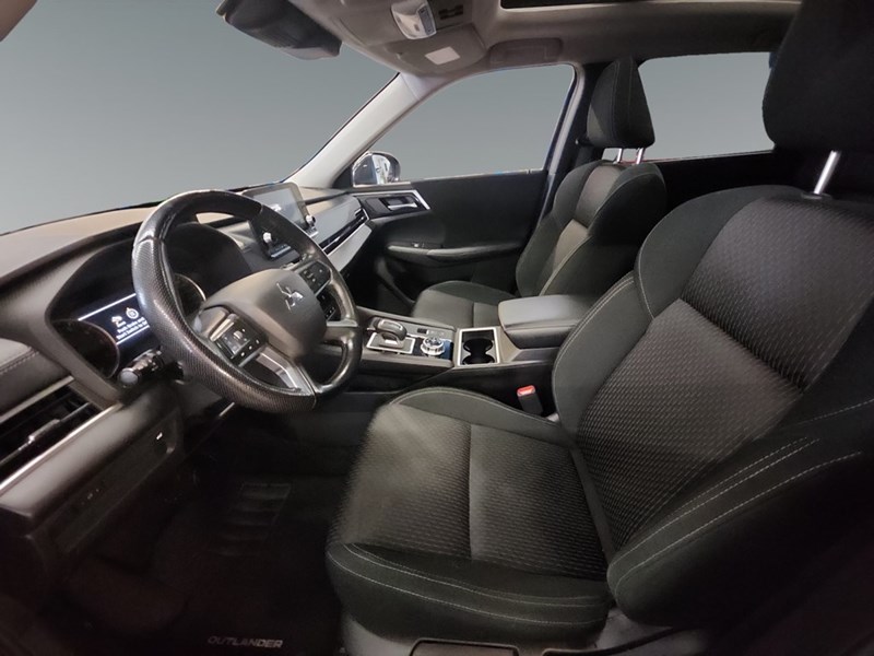 2022 Mitsubishi Outlander SE S-AWC