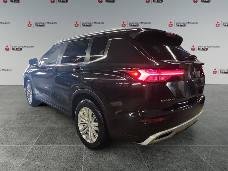 2022 Mitsubishi Outlander SE S-AWC
