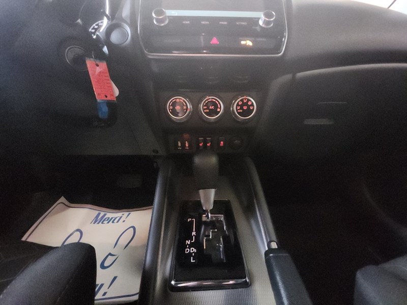 2024 Mitsubishi RVR SE AWC