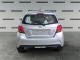 2015 Toyota Yaris LE (A4) image 4