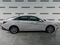 2025 Hyundai Elantra Preferred IVT