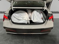 2025 Hyundai Elantra Preferred IVT