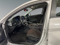 2025 Hyundai Elantra Preferred IVT