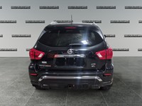 2017 Nissan Pathfinder 4WD 4dr Platinum