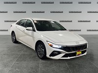 2024 Hyundai Elantra Preferred IVT