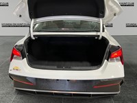 2024 Hyundai Elantra Preferred IVT