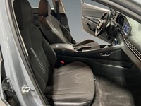 2022 Hyundai Elantra Preferred IVT w/Sun & Tech Package