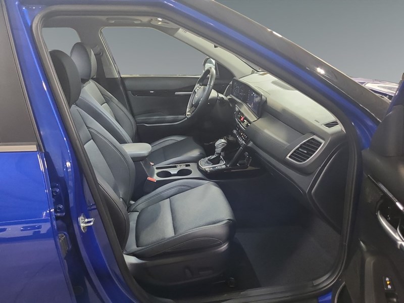 2025 Kia Seltos EX Premium AWD