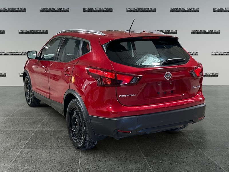 2017 Nissan Qashqai AWD 4dr SL CVT