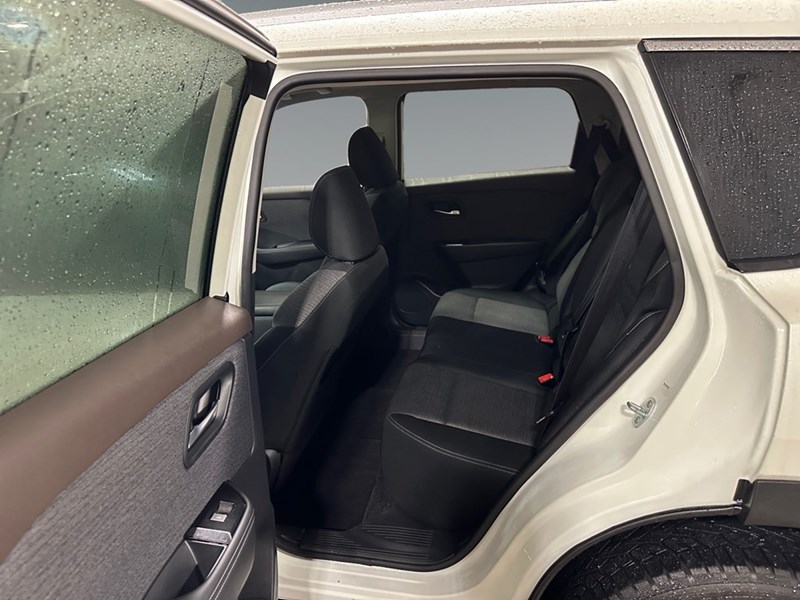 2021 Nissan Rogue AWD SV
