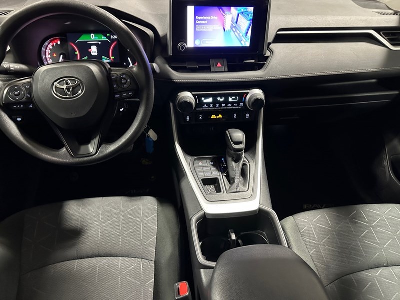 2025 Toyota RAV4 LE AWD