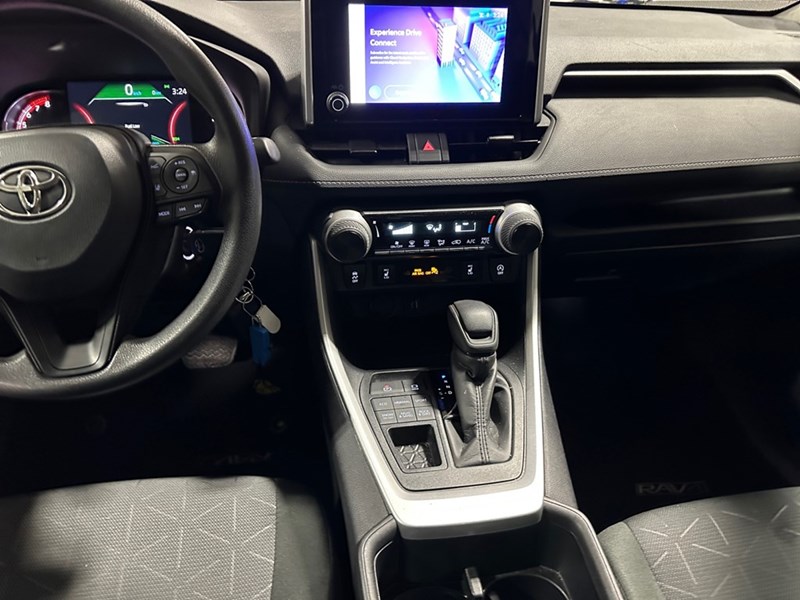 2025 Toyota RAV4 LE AWD