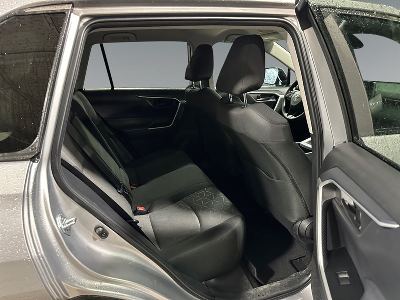 2025 Toyota RAV4 LE AWD